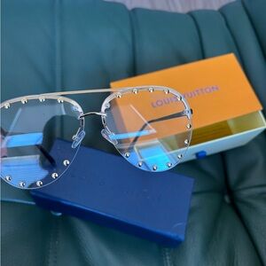 Louis Vuitton Women's Rimless Silver Sunglasses with Stud Detailing